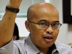 Desmond: Prabowo Tak Senang Dapat Wamen Bukan Orang Militer