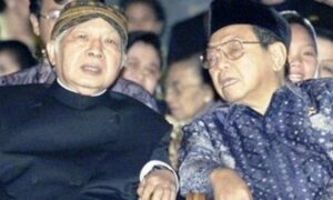 Ini Yang Ganjal Soeharto dan Gus Dur Dapat Gelar Pahlawan Nasional