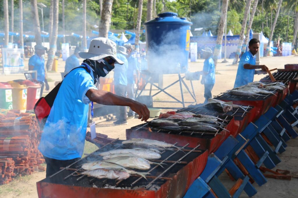 Abdul Faris Umlati Resmikan Festival Gemar Makan Ikan 2019 di Raja Ampat