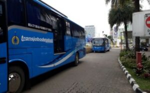 Viral Iklan Tak Senonoh di Televisi Bus, Transjakarta Minta Maaf