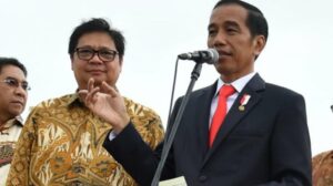 Rangkap Jabatan Langgar UU dan PP, Jokowi Diminta Tegur Airlangga Hartarto