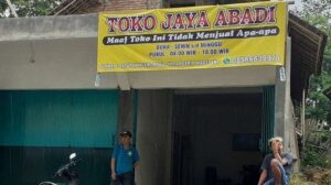 Tak Jual Apa-Apa, Toko Jaya Abadi di Magelang Buka 7 Hari Seminggu 8 Jam Sehari