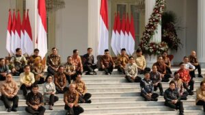 Fitch Prediksi Kabinet Baru Jokowi Kesulitan Genjot Ekonomi Indonesia
