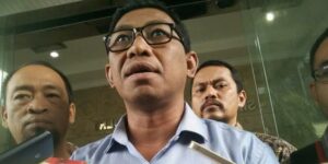 Maju Caketum Golkar, Airlangga Bakal Langgar UU Kementerian Negara