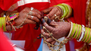 Nikah Beda Kasta, Pasangan di India Tewas Dirajam