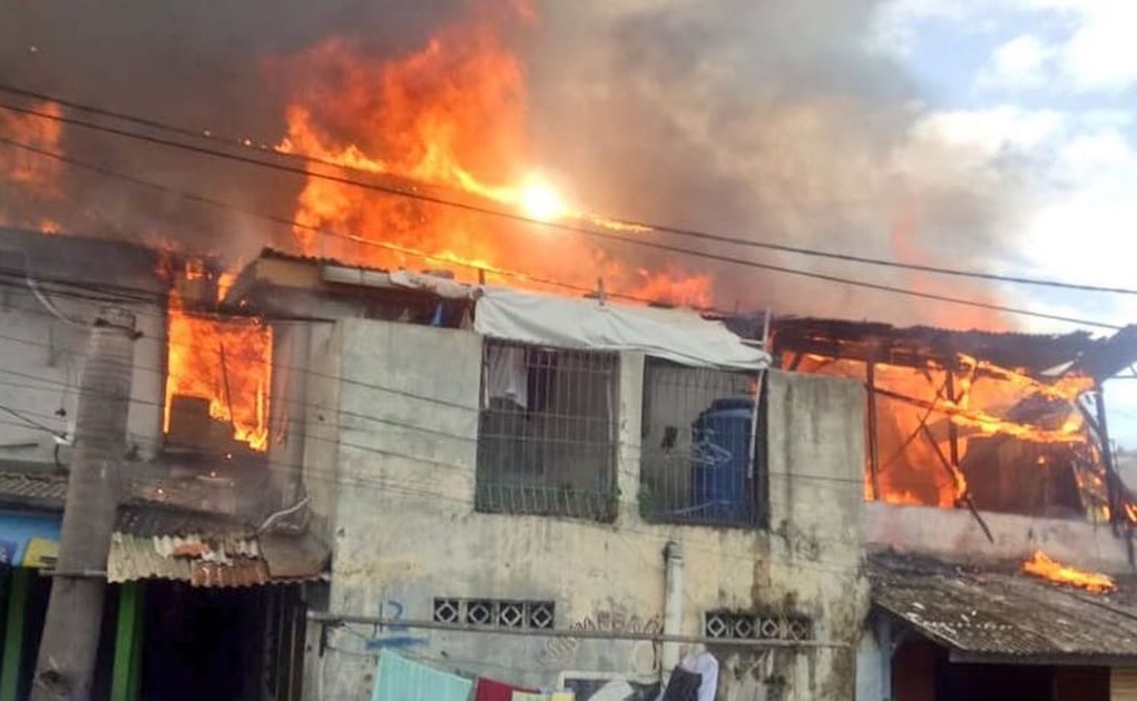 Kebakaran di Kebayoran Lama, 8 Unit Damkar Dikerahkan