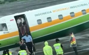 Viral, Video Pesawat ‘Indonesia Morowali’ Kerap Bawa WNA China