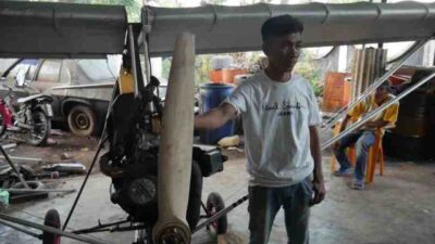 Terinspirasi Sosok Habibie, Haerul Berhasil Bikin Pesawat Dari Barang Bekas
