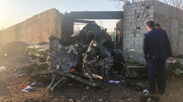 Pesawat Ukraina Jatuh di Teheran, 176 Penumpang dan Awak Meninggal