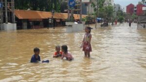 Hantui Korban Banjir, Waspadai Gejala 5 Penyakit Berikut Ini