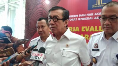 Yasonna Laoly Copot Ronny Sompie Dari Dirjen Imigrasi