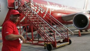 Dituding Terima Suap Airbus, Tony Fernandes Mundur Dari Air Asia