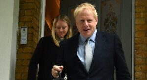 PM Inggris Boris Johnson Positif Terinveksi Corona