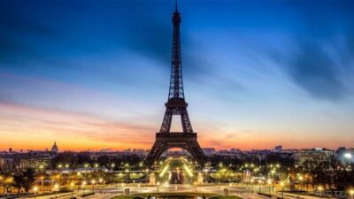 Wabah Corona, Prancis Tutup Menara Eiffel Spanyol Isolasi 46 Juta Warga