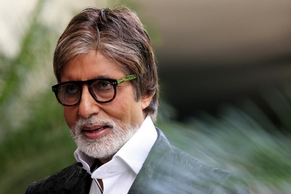 Amitabh Bachchan Klaim Corona Bisa Menular Lewat Lalat, Benarkah?