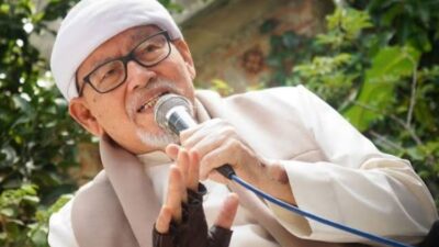 Innalillahi, Pengasuh Ponpes Ilmu Al-Quran KH Bashori Alwi Tutup Usia