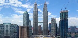 Malaysia Luncurkan Stimulus Ekonomi Rp.928 Triliun, Listrik Hingga Internet Pun Gratis