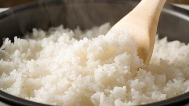 Nasi Panas Tingkatkan Gula Darah Bagi Penderita Diabetes?