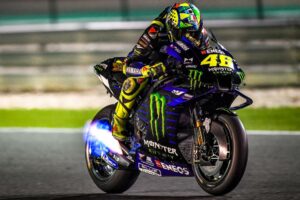 8 Manuver Sensasional Valentino Rossi di Kancah MotoGP