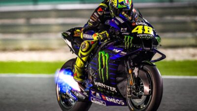 8 Manuver Sensasional Valentino Rossi di Kancah MotoGP