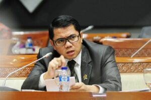 Politisi PDIP Adukan Perppu Corona Jokowi ke Ketua KPK