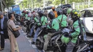 GEMA Ormas MKGR Bagi-Bagi Kuota Internet Untuk Driver OJOL Kota Bekasi