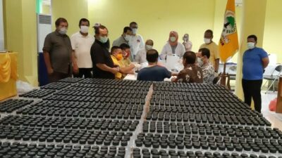 Golkar Jatim Produksi Massal Ribuan Liter Hand Sanitizer