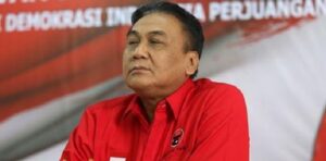 Politisi Senior PDIP Bakal Usir Stafsus Jokowi Kalau Ikut Rapat di DPR