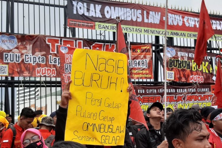 Ribuan Buruh Bakal Demo Besar-besaran Tolak Omnibus Law 30 April Nanti
