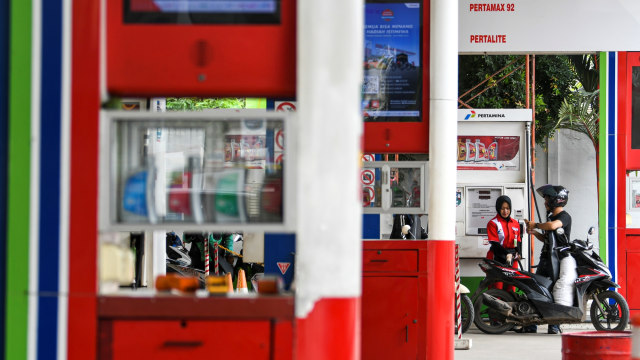 Indonesia Satu-Satunya Negara Asia Tenggara Belum Turunkan Harga BBM