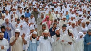 Kenapa Idul Fitri Ramai di Indonesia Tapi Sepi di Arab?
