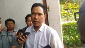 Ibadah Haji Dibatalkan Karena Corona, FPI Desak MPR Makzulkan Jokowi