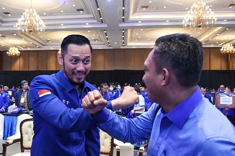 Nilai AHY Pemimpin Masa Depan, Warga Kota Surabaya Berbondong-bondong Gabung Demokrat