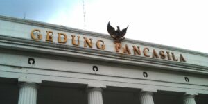 Memancing Untuk Kembali Ke Piagam Jakarta