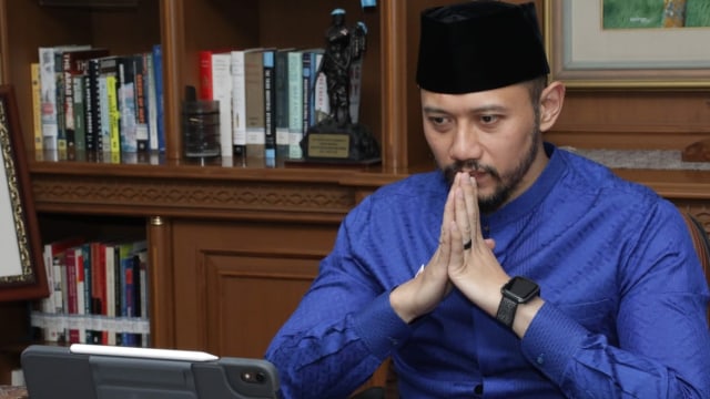 Duka AHY Atas Kepergian Pramono Edhie Wibowo