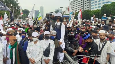 Jika Jokowi Enggan Mundur Terhormat, Habib Rizieq: Dorong MPR Gelar Sidang Istimewa