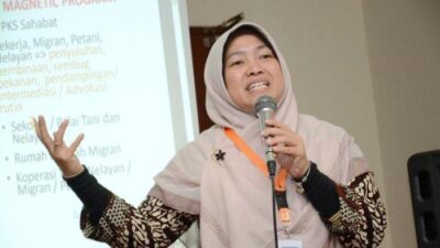 PKS Terkejut Jokowi Gaji Manajemen Kartu Prakerja Rp.47-77 Juta