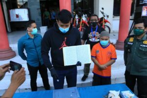 Parah! Pengedar di Surabaya Sembunyikan Sabu Dalam Alquran
