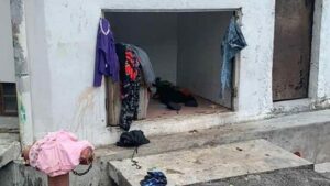 Miris! Viral Kisah Ibu dan Tiga Anaknya Tinggal di Tempat Sampah