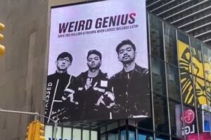 Wow! Terpampang di Time Square New York, Weird Genius Bikin Bangga
