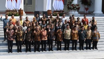 Para Menteri Jokowi Dilarang Keluar Jakarta Hingga 22 Agustus, Kenapa?