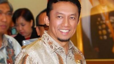 Wacana Luhut Impor Dokter, PKS: Memangnya Kapasitas Dokter-Dokter Kita Kurang?