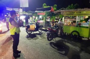 3.897 Anak Muda Kota Surabaya Positif COVID-19, Risma Gencarkan Razia Tempat Nongkrong