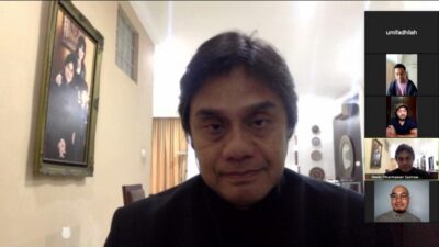 Tangis Haru Dwiki Dharmawan Aransemen Ulang Nasyid Izzatul Islam Jelang Konser Daring Terbesar