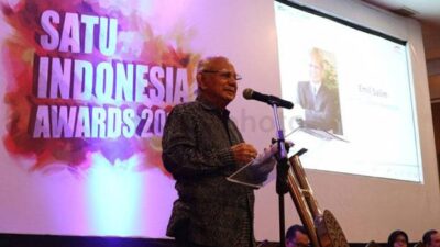 Bukan Gerilya, Emil Salim Minta Jokowi Perang Total Lawan Corona