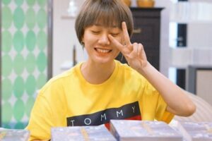Hiatus Setahun, Pesan Perpisahan Food Vlogger Ria SW Bikin Penggemar Haru Biru