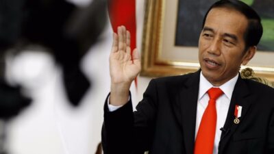 Pengamat: Selama Berkuasa Jokowi Lebih Percaya Luhut Dan Erick Daripada Kader PDIP