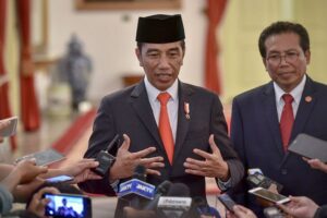 Jokowi Wariskan Utang Sangat Besar, INDEF: Ke Depannya Bayar Rp.1.000 Triliun Tiap Tahun