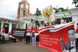 Dana Investasi Di WanaArtha Life Macet, Ratusan Nasabah Datangi Jokowi di Istana Bogor