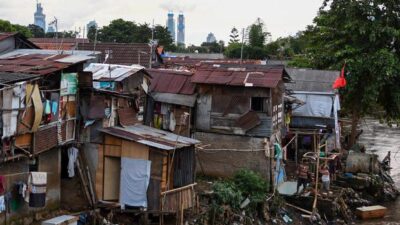 Bank Dunia: Sepertiga Rumah Tangga di Indonesia Makan Lebih Sedikit Karena Tak Punya Uang